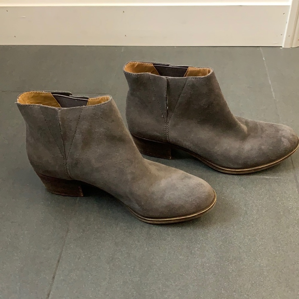 Lucky Brand barely worn booties